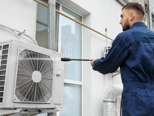 Vệ sinh máy lạnh công nghiệp