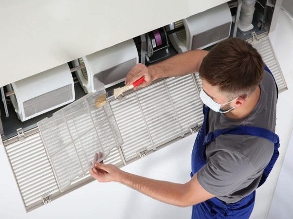 Vệ sinh máy lạnh Bầu Bàng-Bình Dương