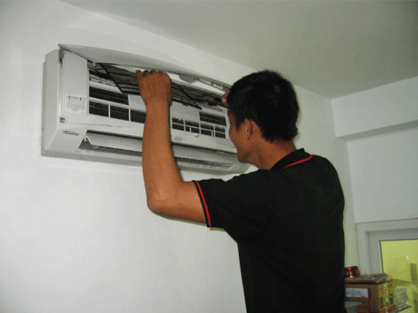 giá vệ sinh điều hòa bình dương