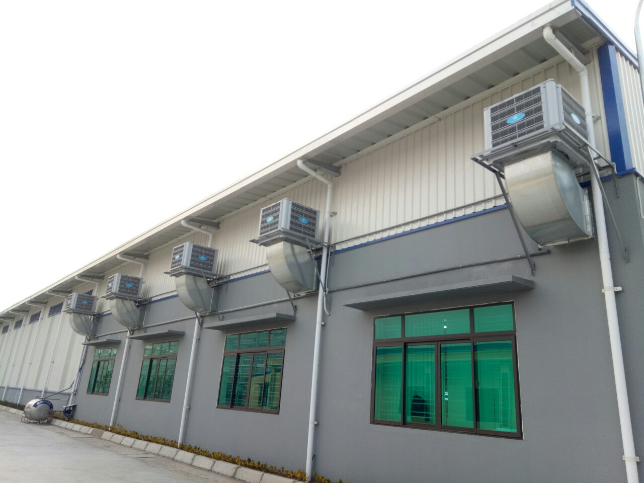 Vệ sinh máy lạnh công nghiệp Bình Dương